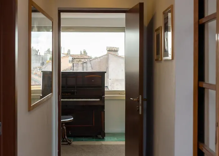 House Santa Caterina Rzym